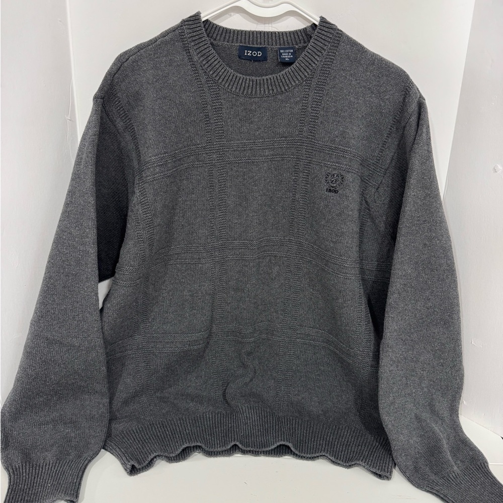IZOD Men's Classic Crewneck grey Sweater Size EX Large Long Sleeve looks great!